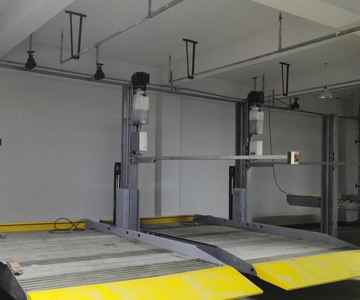 東鄉兩層簡易升降機械式草莓影视在线观看設備拆除